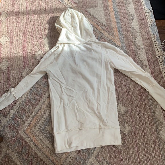 Gently worn BB Dakota cream - Picture 4 of 4